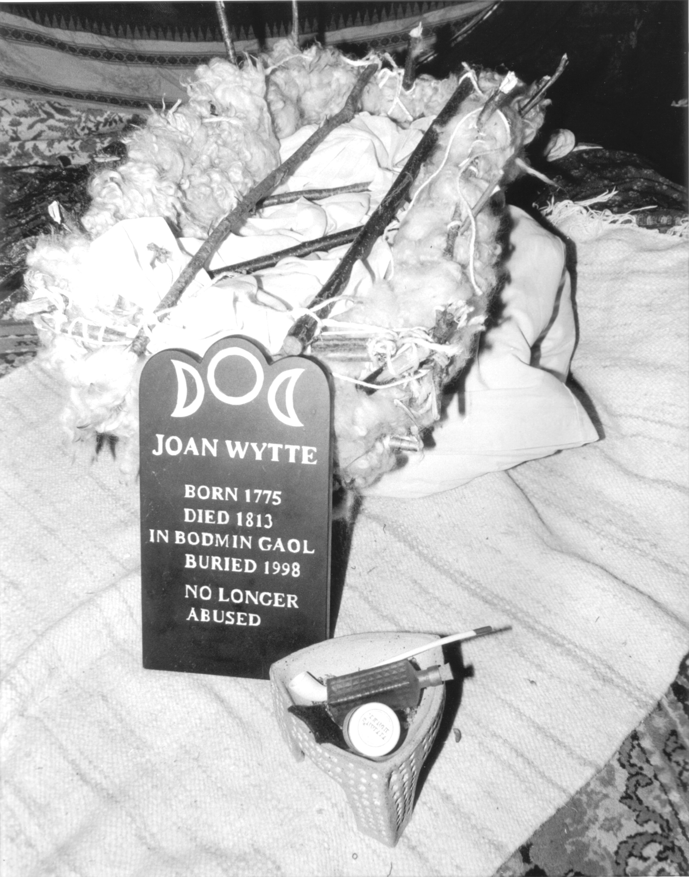 Joan Wytte's Grave and Minster Church